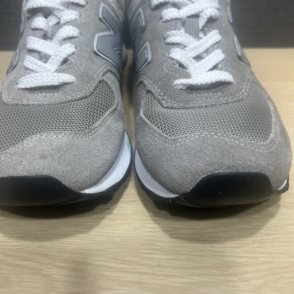 New Balance 574 Core Classic Lifestyle Style Sneakers Gray Womens Size 8B - Picture 5 of 12